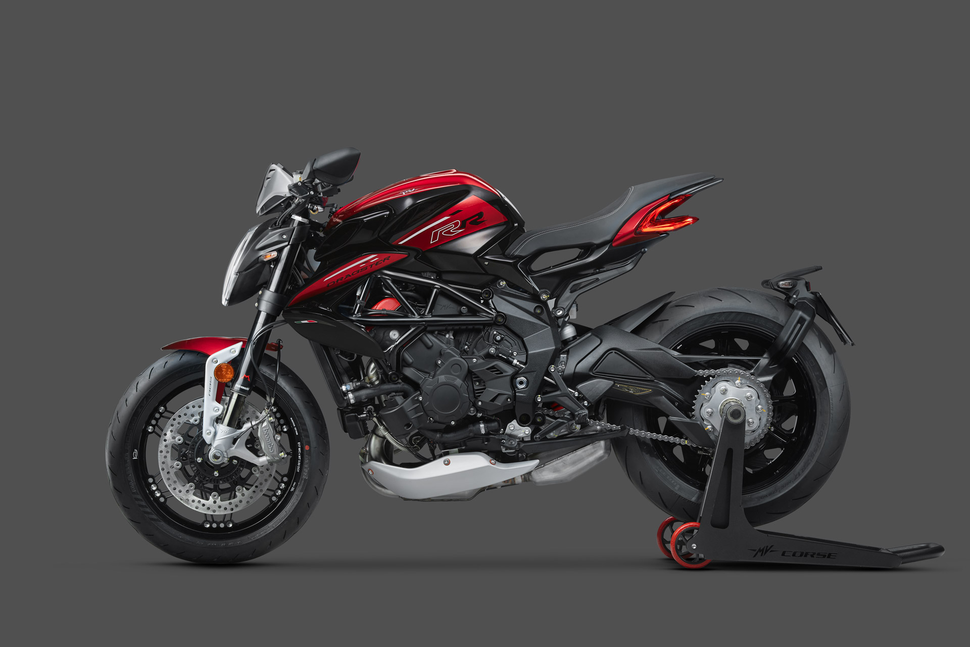 DRAGSTER_RR_SCS_RED_STUDIO_5