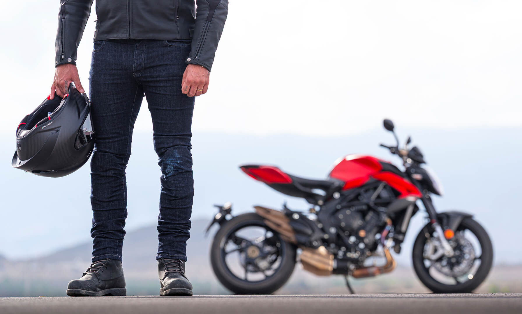 brutale-800-02